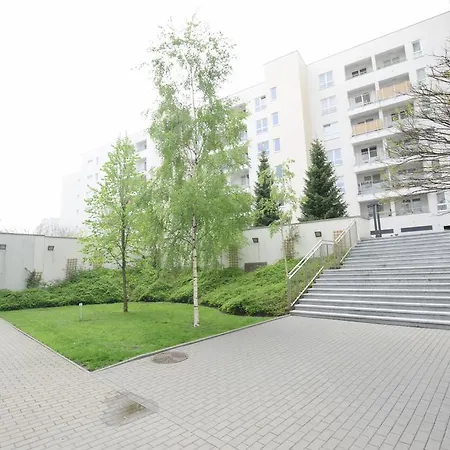 Elegant Arkadia Apartment Warsaw